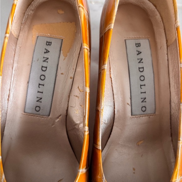 Bandolino Orange Heels with Geometric Pattern - Picture 6 of 7